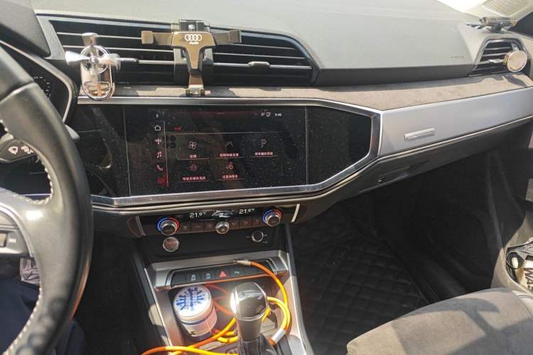 Used Audi Q3 2019 35 TFSI Advanced Dynamic Edition Audio And AC Panel