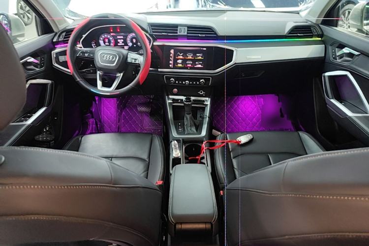 Used Audi Q3 2019 35 TFSI Advanced Style Edition Center Console