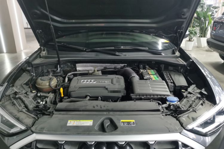 Used Audi Q3 2019 45 TFSI quattro Luxury Dynamic Edition Engine Bay