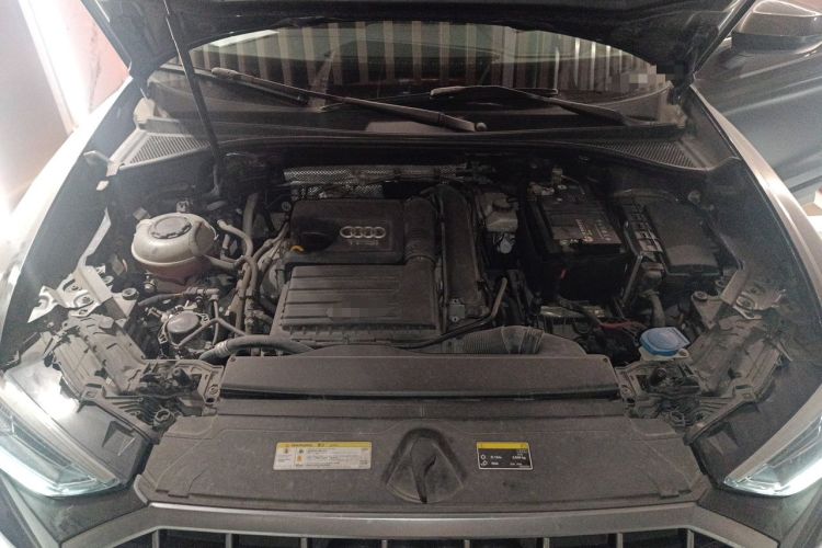 Used Audi Q3 2019 35 TFSI Advanced Style Edition Engine Bay