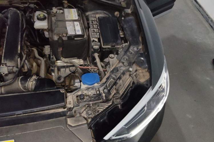 Used Audi Q3 2019 35 TFSI Fashionable and Elegant Model Engine Bay Left