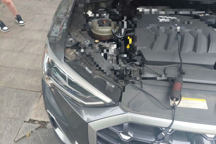 Used Audi Q3 2019 40 TFSI Fashion Dynamic Model Engine Bay Right
