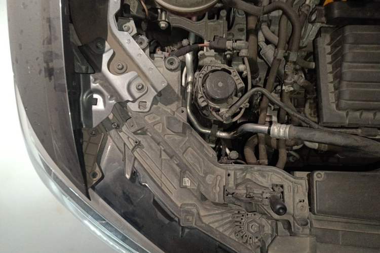 Used Audi Q3 2019 35 TFSI Advanced Style Edition Engine Bay Right