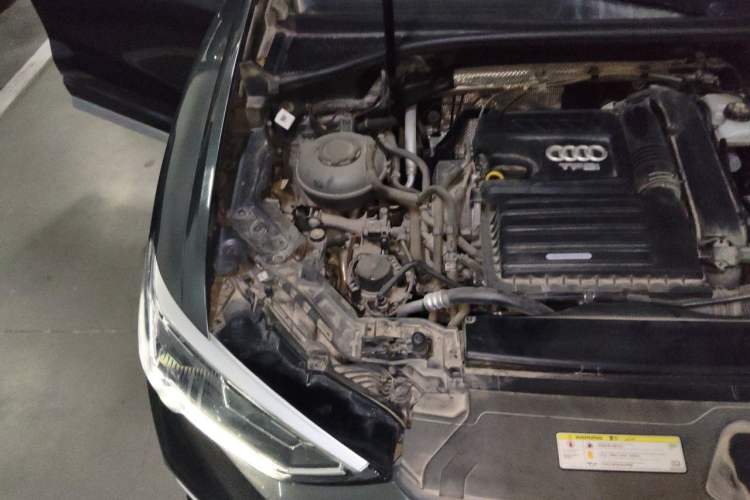Used Audi Q3 2019 35 TFSI Fashionable and Elegant Model Engine Bay Right