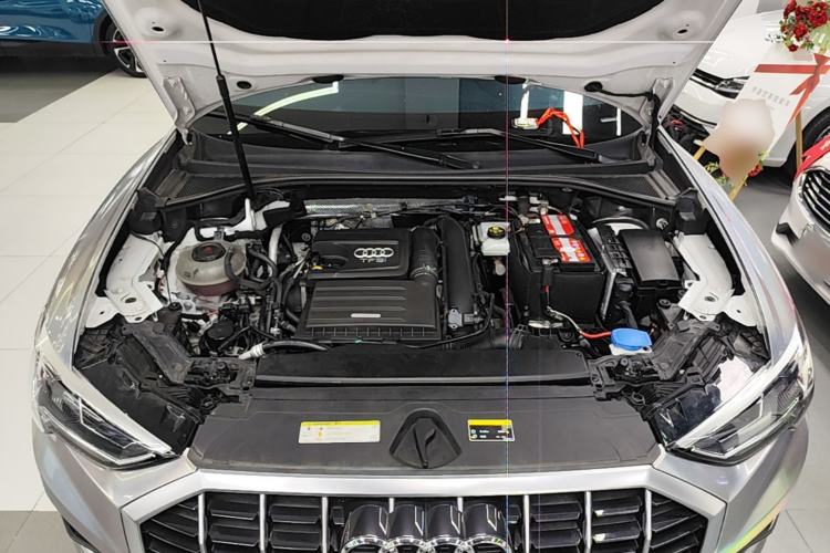 Used Audi Q3 2019 35 TFSI Advanced Style Edition Engine Bay