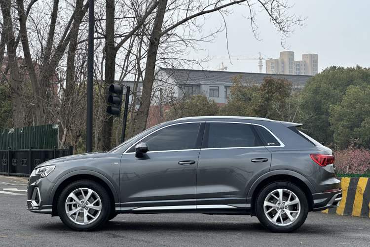 Used Audi Q3 2019 35 TFSI Advanced Dynamic Edition Exterior 4