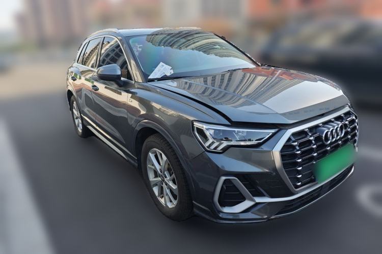 Used Audi Q3 2019 35 TFSI Advanced Dynamic Edition Front Right 45 Deg