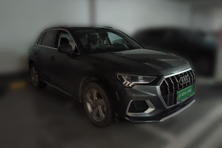 Used Audi Q3 2019 35 TFSI Advanced Style Edition Front Right 45 Deg