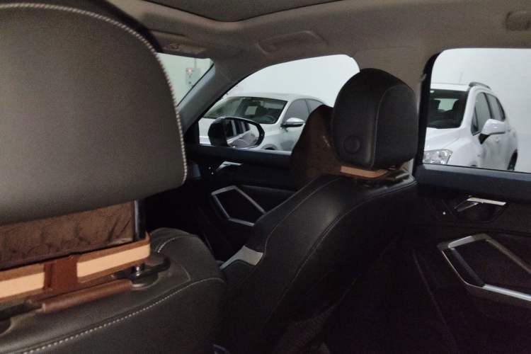 Used Audi Q3 2019 35 TFSI Fashionable and Elegant Model Headliner