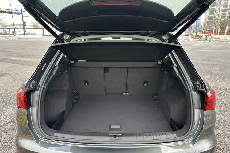 Used Audi Q3 2019 35 TFSI Advanced Dynamic Edition Interior 12