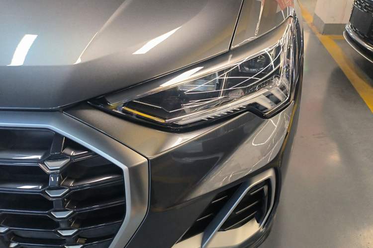 Used Audi Q3 2019 35 TFSI Advanced Dynamic Edition Left Front Headlight