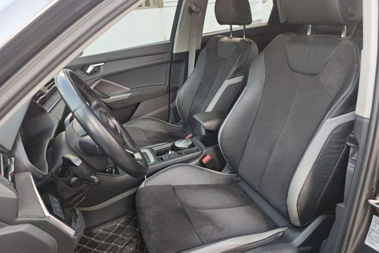 Used Audi Q3 2019 35 TFSI Advanced Dynamic Edition Left Front Seat