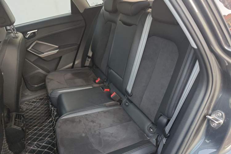 Used Audi Q3 2019 35 TFSI Advanced Dynamic Edition Left Rear Seat
