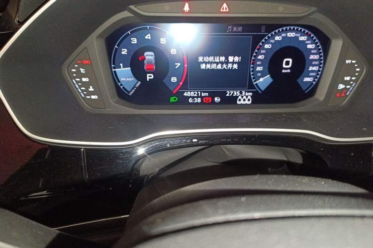 Used Audi Q3 2019 35 TFSI Advanced Style Edition Odometer Close Up