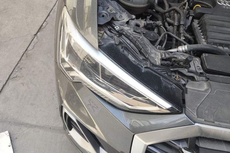 Used Audi Q3 2019 35 TFSI Fashion Dynamic Model Right Front Headlight