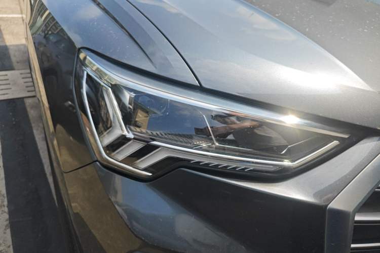 Used Audi Q3 2019 35 TFSI Advanced Dynamic Edition Right Front Headlight