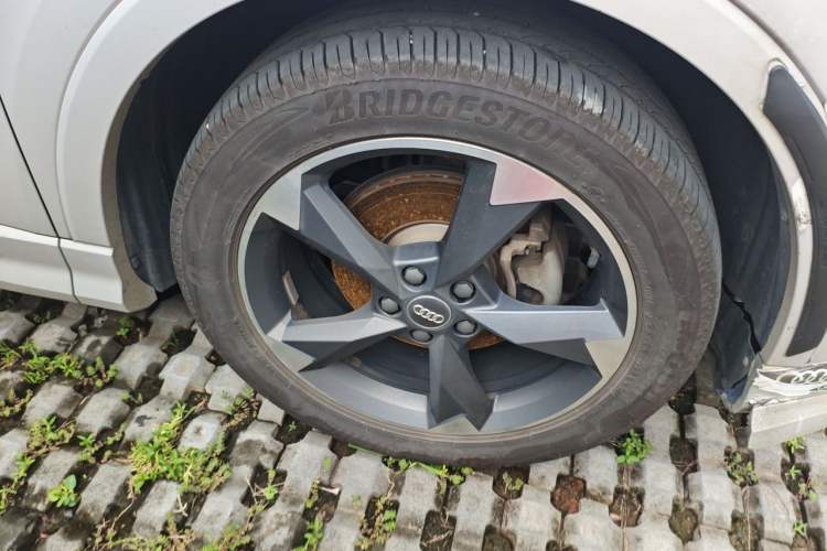 Used Audi Q3 2019 35 TFSI Fashion Dynamic Model Right Front Wheel Hub