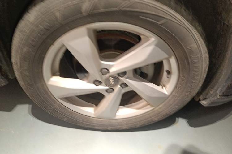 Used Audi Q3 2019 35 TFSI Advanced Style Edition Right Front Wheel Hub