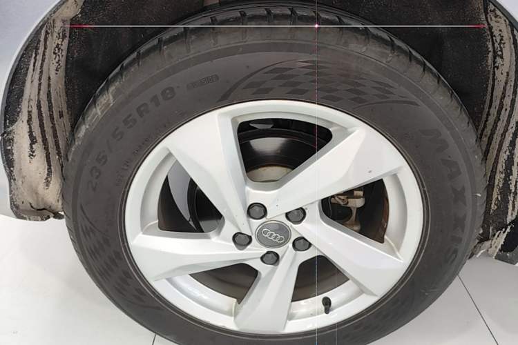 Used Audi Q3 2019 35 TFSI Advanced Style Edition Right Rear Wheel Hub