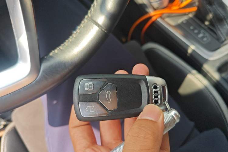 Used Audi Q3 2019 35 TFSI Advanced Dynamic Edition Vehicle Key
