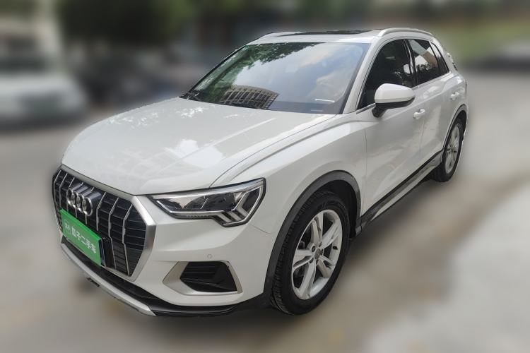 Used Audi Q3 2019 40 TFSI Fashionable and Elegant Model Guazi used car, China used car export, Used car for sale, Used  cars, Cheapest cars for sale