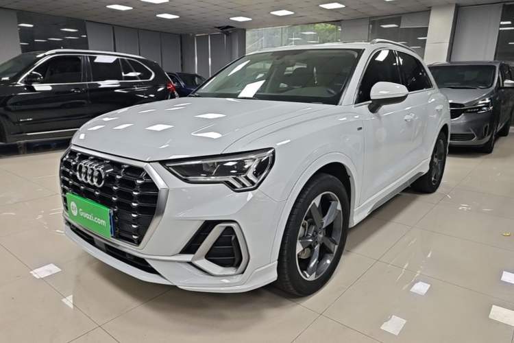Used Audi Q3 2019 40 TFSI Fashion Dynamic Model Guazi used car, China used car export, Used car for sale, Used  cars, Cheapest cars for sale