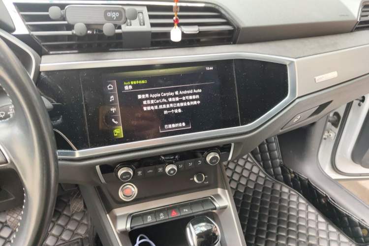 Used Audi Q3 2019 35 TFSI Advanced Dynamic Edition Audio And AC Panel