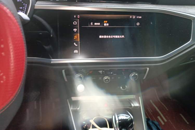 Used Audi Q3 2019 35 TFSI Fashion Dynamic Model Audio And AC Panel