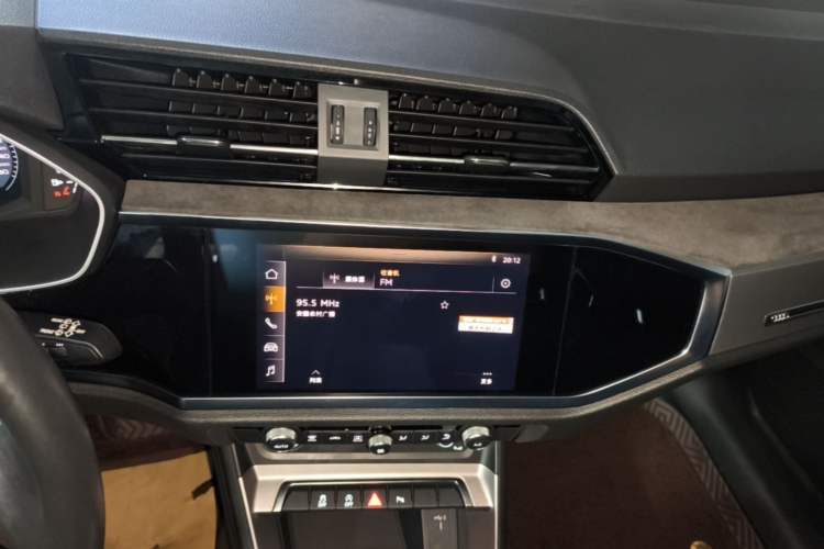 Used Audi Q3 2019 35 TFSI Fashion Dynamic Model Audio And AC Panel