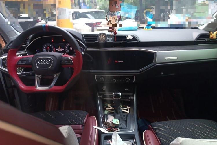 Used Audi Q3 2019 35 TFSI Fashion Dynamic Model Center Console