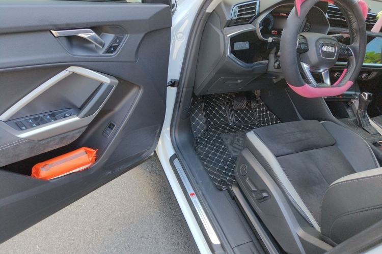 Used Audi Q3 2019 35 TFSI Fashion Dynamic Model Driver Seat