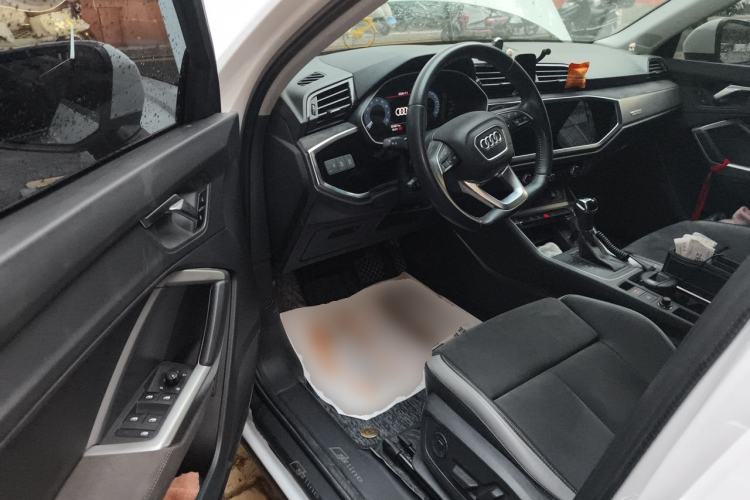 Used Audi Q3 2019 35 TFSI Fashion Dynamic Model Driver Seat