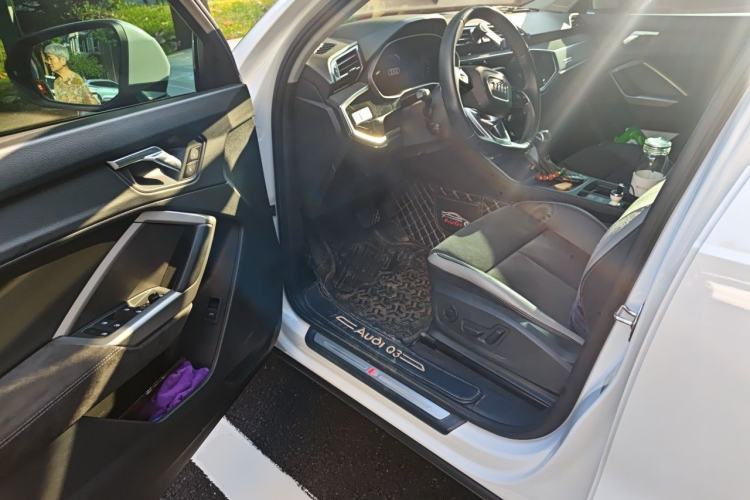 Used Audi Q3 2019 35 TFSI Fashion Dynamic Model Driver Seat