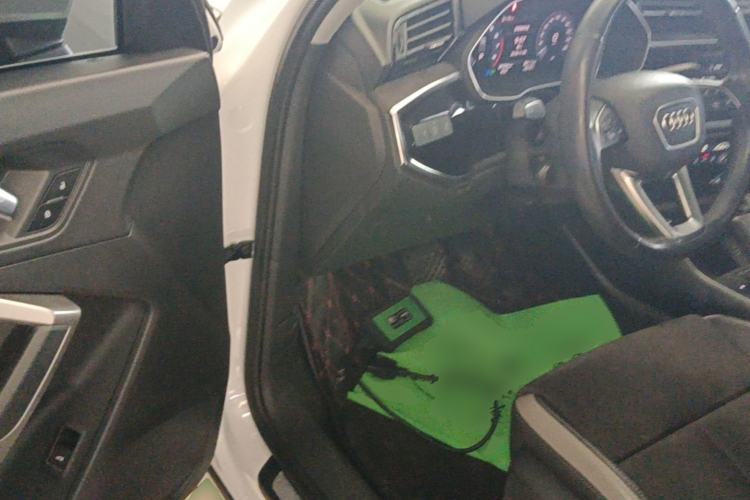 Used Audi Q3 2019 35 TFSI Advanced Dynamic Edition Driver Seat