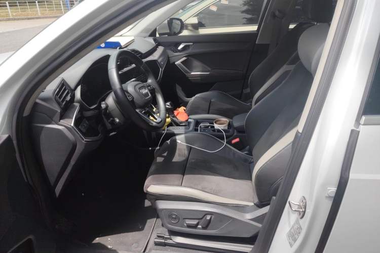 Used Audi Q3 2019 35 TFSI Advanced Dynamic Edition Driver Seat