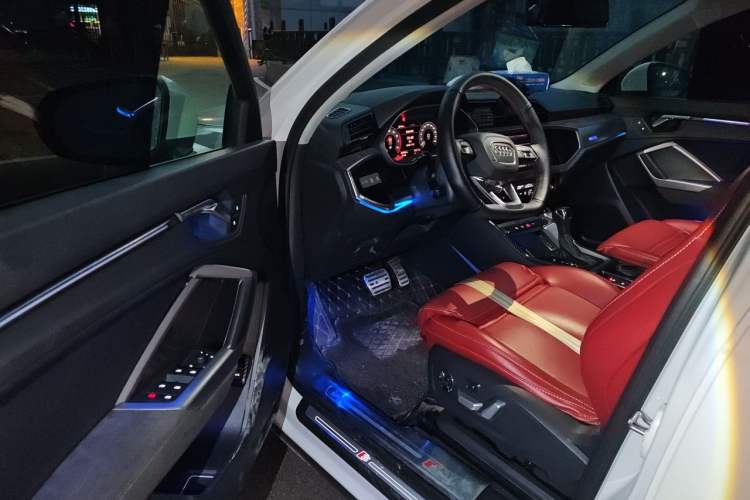 Used Audi Q3 2019 40 TFSI Fashion Dynamic Model Driver Seat