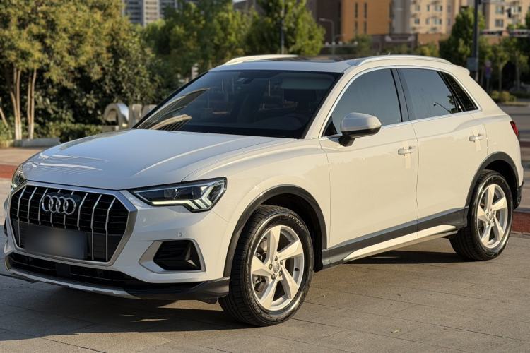 Used Audi Q3 2019 35 TFSI Advanced Style Edition Guazi used car, China used car export, Used car for sale, Used cars, Cheapest cars for sale