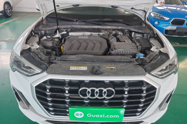Used Audi Q3 2019 40 TFSI Fashion Dynamic Model Engine Bay