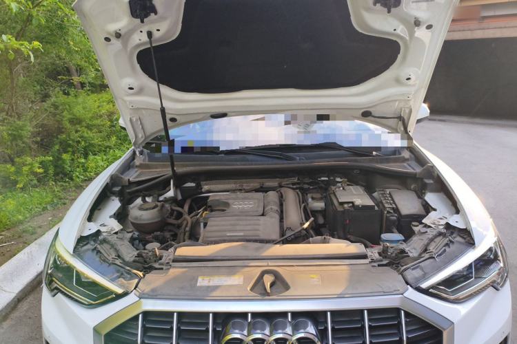Used Audi Q3 2019 35 TFSI Advanced Style Edition Engine Bay