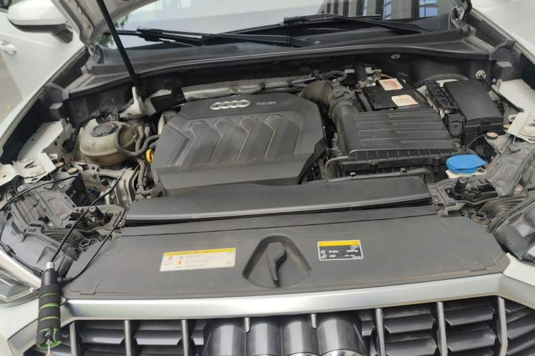 Used Audi Q3 2019 40 TFSI Fashionable and Elegant Model Engine Bay