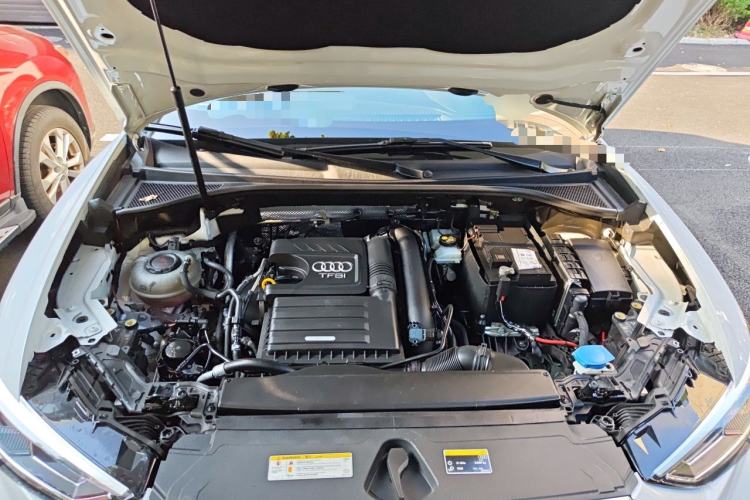 Used Audi Q3 2019 35 TFSI Fashion Dynamic Model Engine Bay
