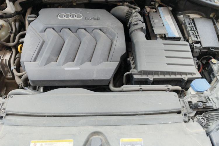 Used Audi Q3 2019 40 TFSI Fashion Dynamic Model Engine Bay