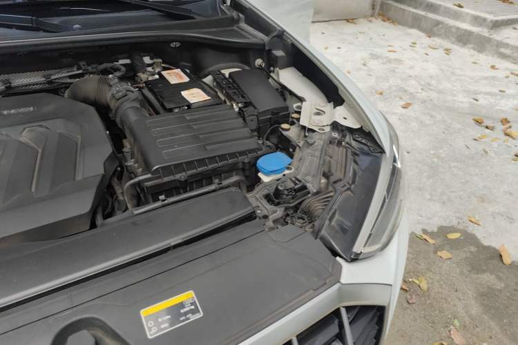 Used Audi Q3 2019 40 TFSI Fashionable and Elegant Model Engine Bay Left