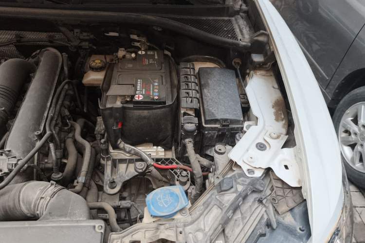 Used Audi Q3 2019 35 TFSI Fashion Dynamic Model Engine Bay Left
