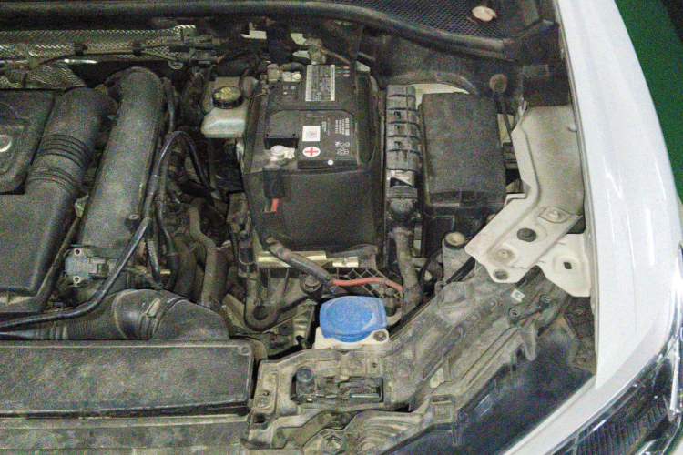 Used Audi Q3 2019 35 TFSI Fashion Dynamic Model Engine Bay Left