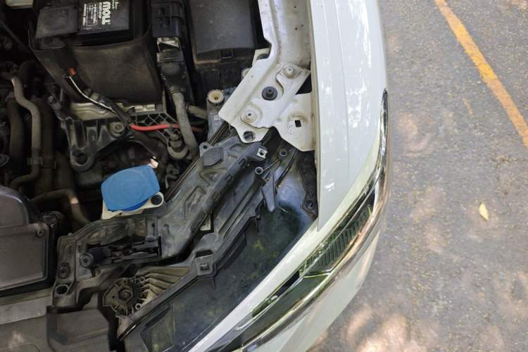 Used Audi Q3 2019 35 TFSI Advanced Dynamic Edition Engine Bay Left