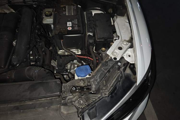 Used Audi Q3 2019 35 TFSI Advanced Dynamic Edition Engine Bay Left