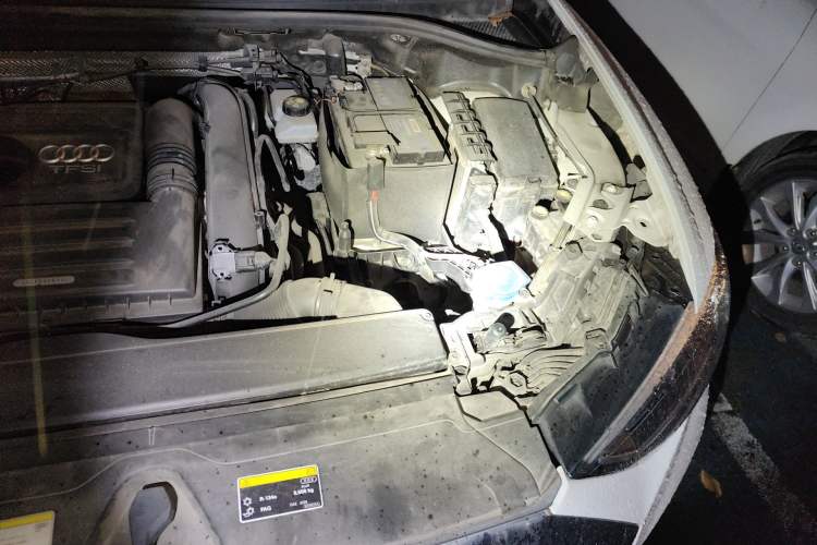 Used Audi Q3 2019 35 TFSI Advanced Dynamic Edition Engine Bay Left
