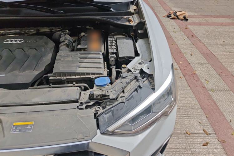 Used Audi Q3 2019 40 TFSI Fashion Dynamic Model Engine Bay Left