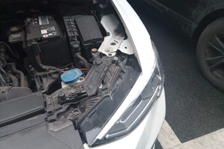 Used Audi Q3 2019 35 TFSI Fashion Dynamic Model Engine Bay Left